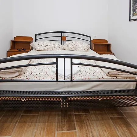 Apartman Karmen