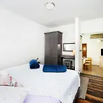 Apartment Karmen *